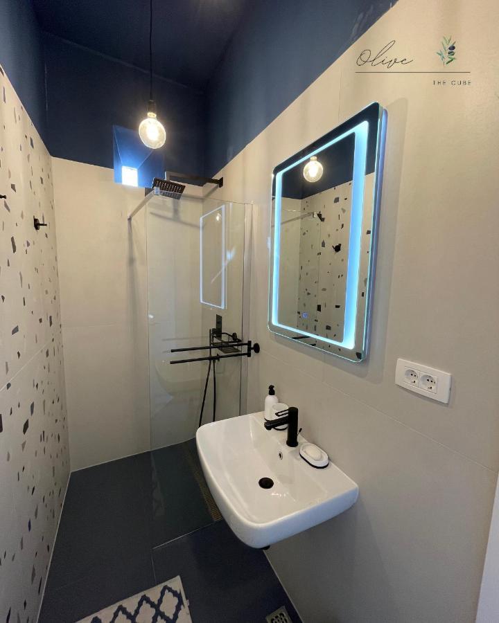 Appartamento The Cube Pisak Esterno foto
